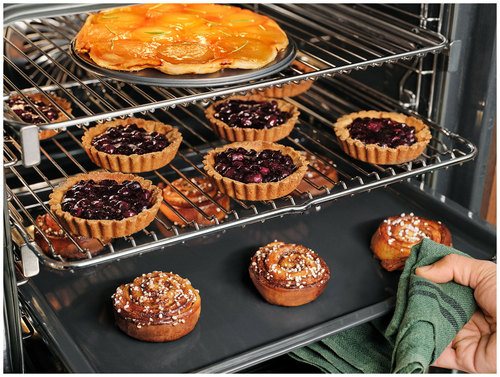 Встраиваемый духовой шкаф Electrolux LOE8F38X