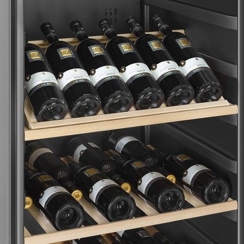 Винный шкаф Smeg SCV115G