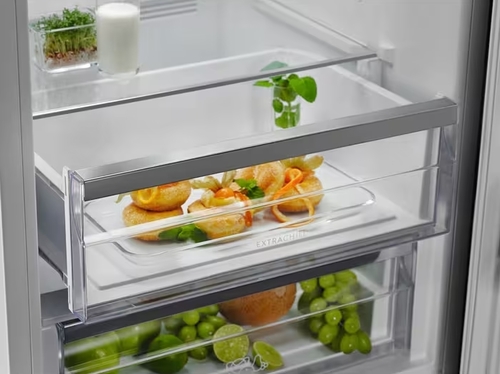Холодильник Electrolux LNT7ME36X3