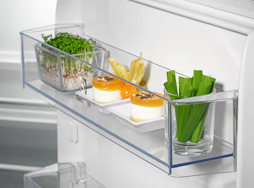 Встраиваемый холодильник Electrolux E8MNCD18S