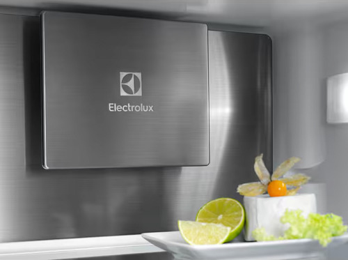 Встраиваемый холодильник Electrolux E8MNCD18S