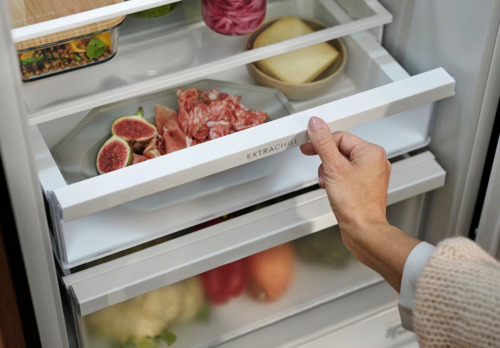 Встраиваемый холодильник Electrolux E8MNCD18S